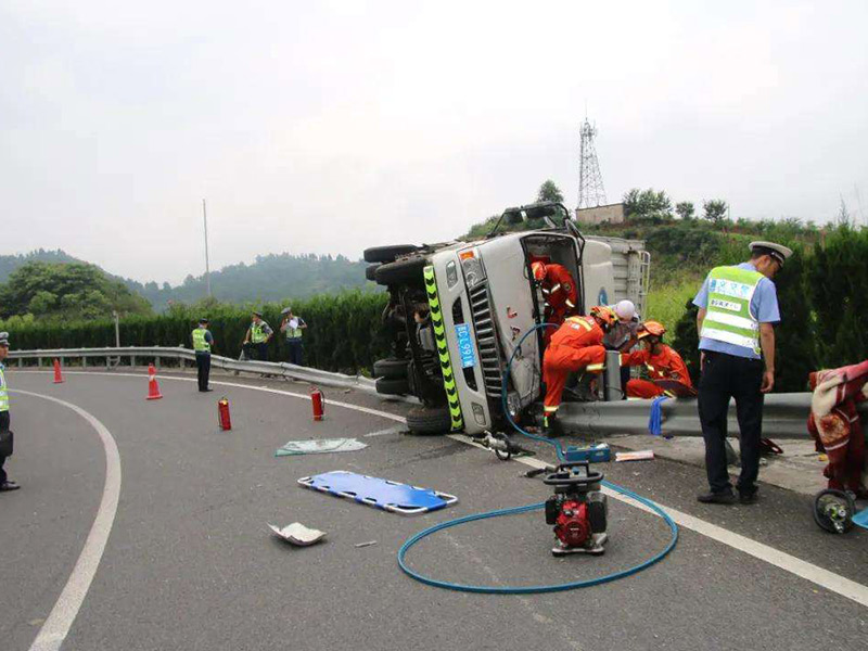 桃園街道汽車(chē)救援